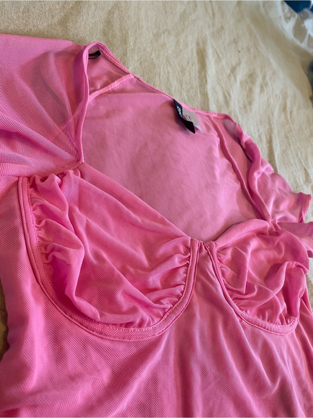 H&M Pink Mesh Ruched Underwire Crop Top - Picture 3 of 5